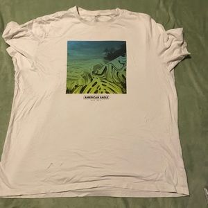 American Eagle tee